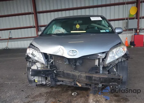 2017 Toyota Sienna Le from USA, damaged, VIN 5TDKZ3DC2HS833683